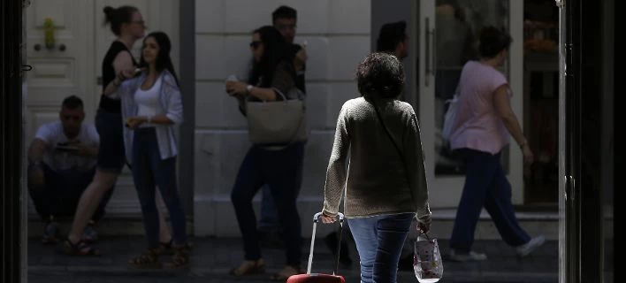 Στοιχεία σοκ: Το 72,8% των εργαζομένων στην Ελλάδα έχει μισθό κάτω από 1.000 ευρώ